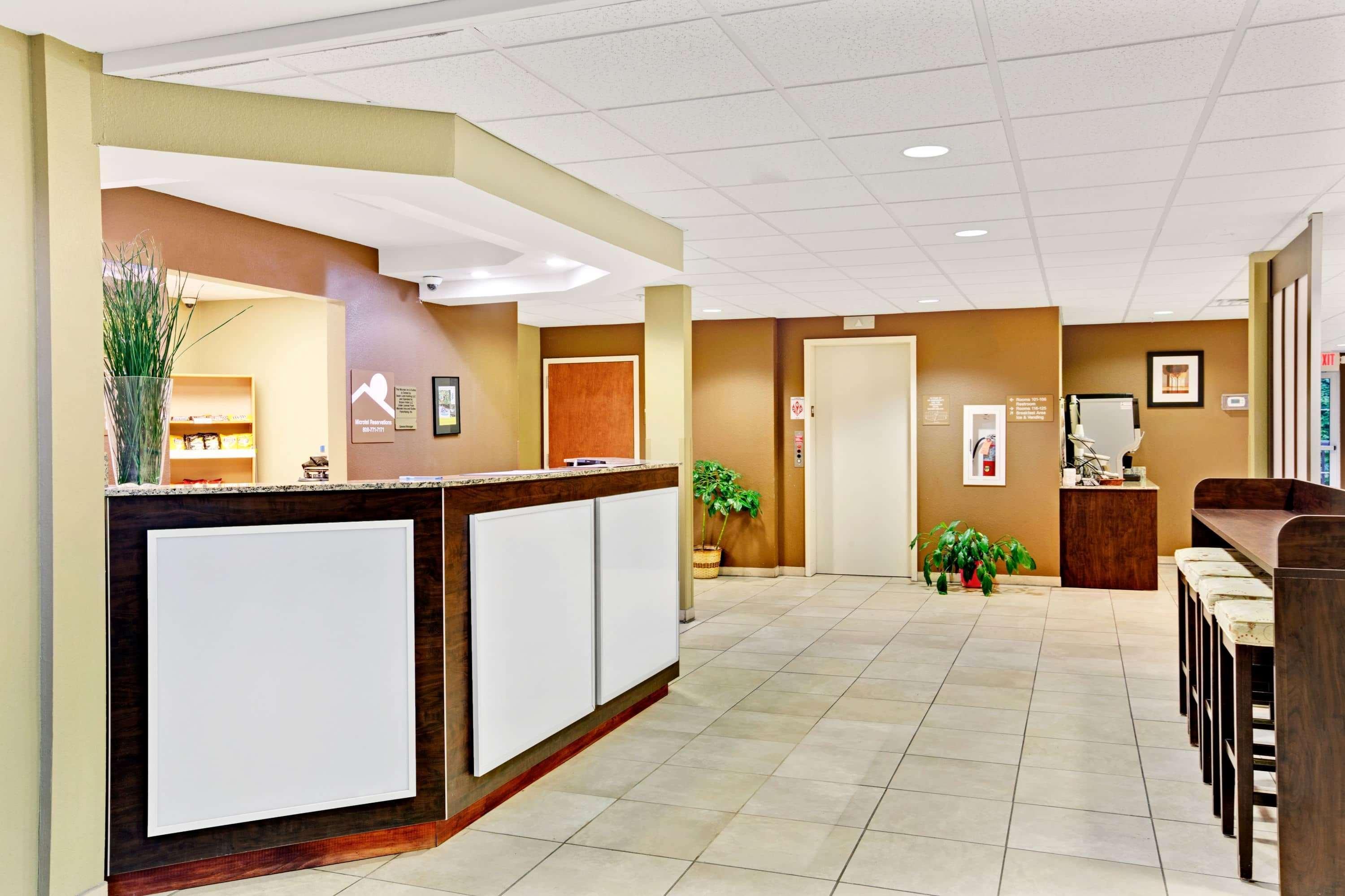 Microtel Inn & Suites By Wyndham Брайсън Сити Екстериор снимка